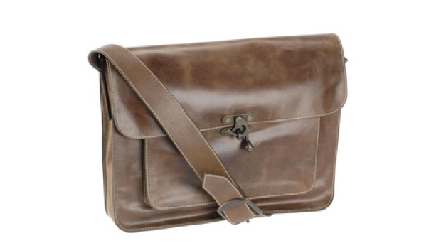 Gatsby and Tibbs_satchel_620
