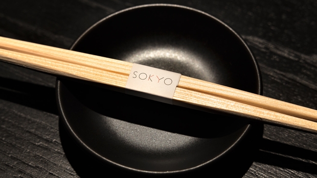 Star_Bowl and chopsticks